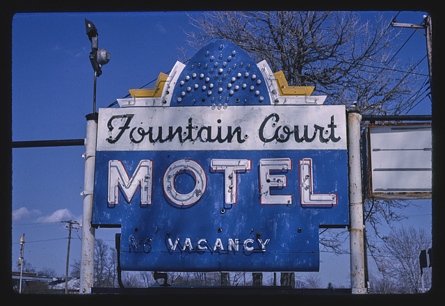 Fountain Court Motel